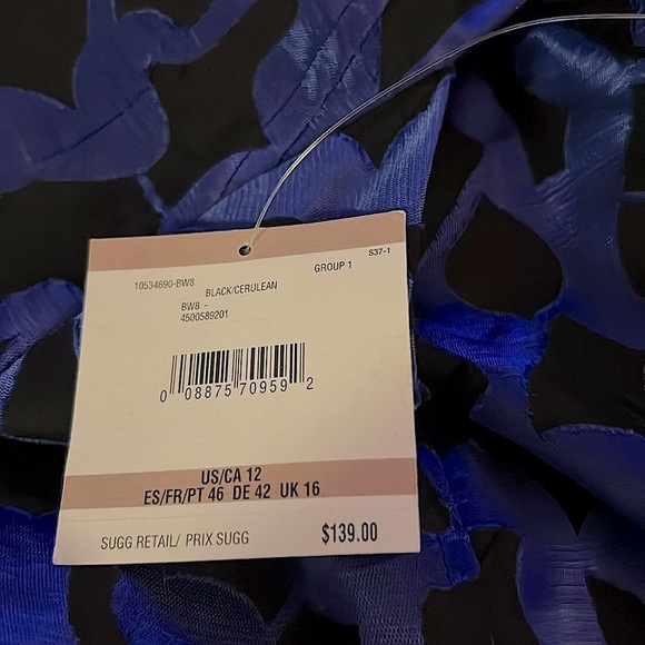 ANNE KLEIN • Women’s Black & Blue Cap Sleeve Belted Printed Swing Dress - Picture 7 of 7